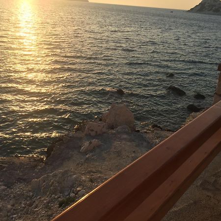 Teras Butik Apart Karaburun  Eksteriør bilde