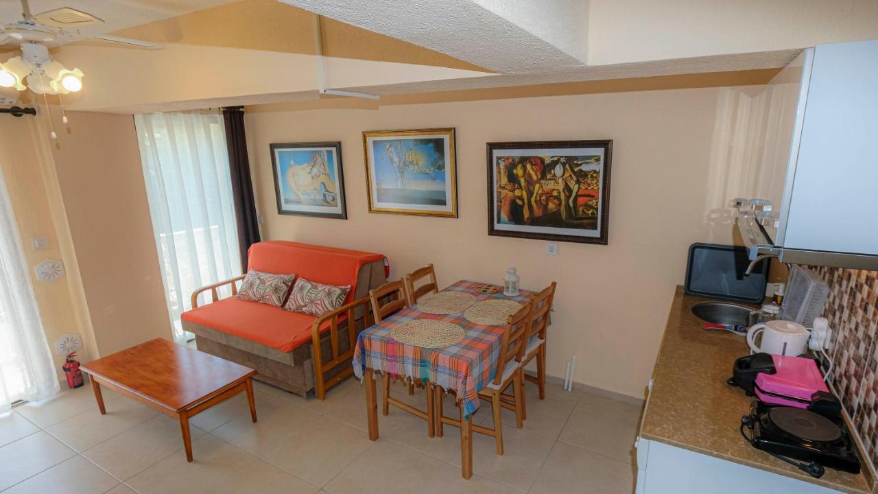 Teras Butik Apart Karaburun  Eksteriør bilde