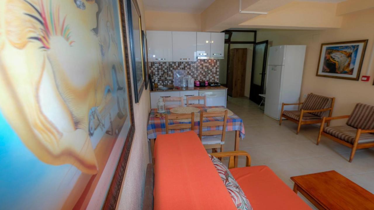 Teras Butik Apart Karaburun  Eksteriør bilde