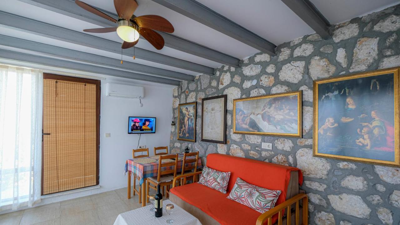 Teras Butik Apart Karaburun  Eksteriør bilde