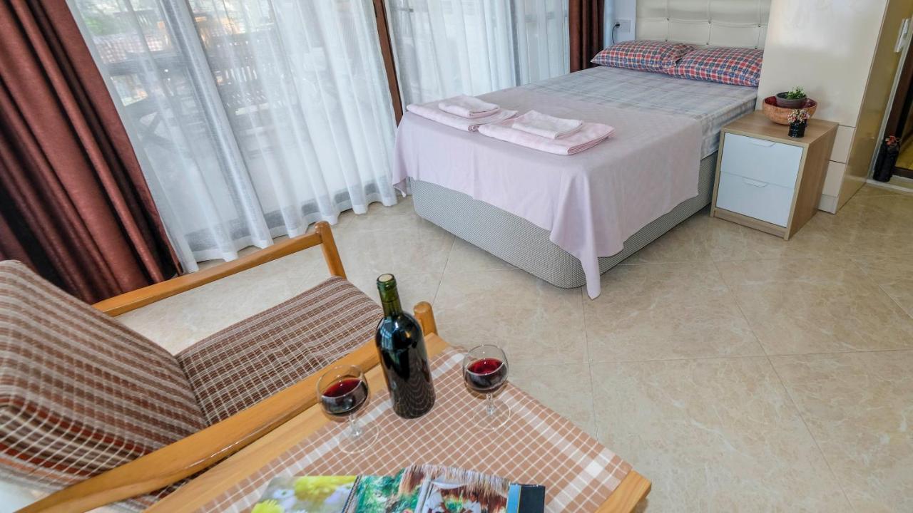 Teras Butik Apart Karaburun  Eksteriør bilde