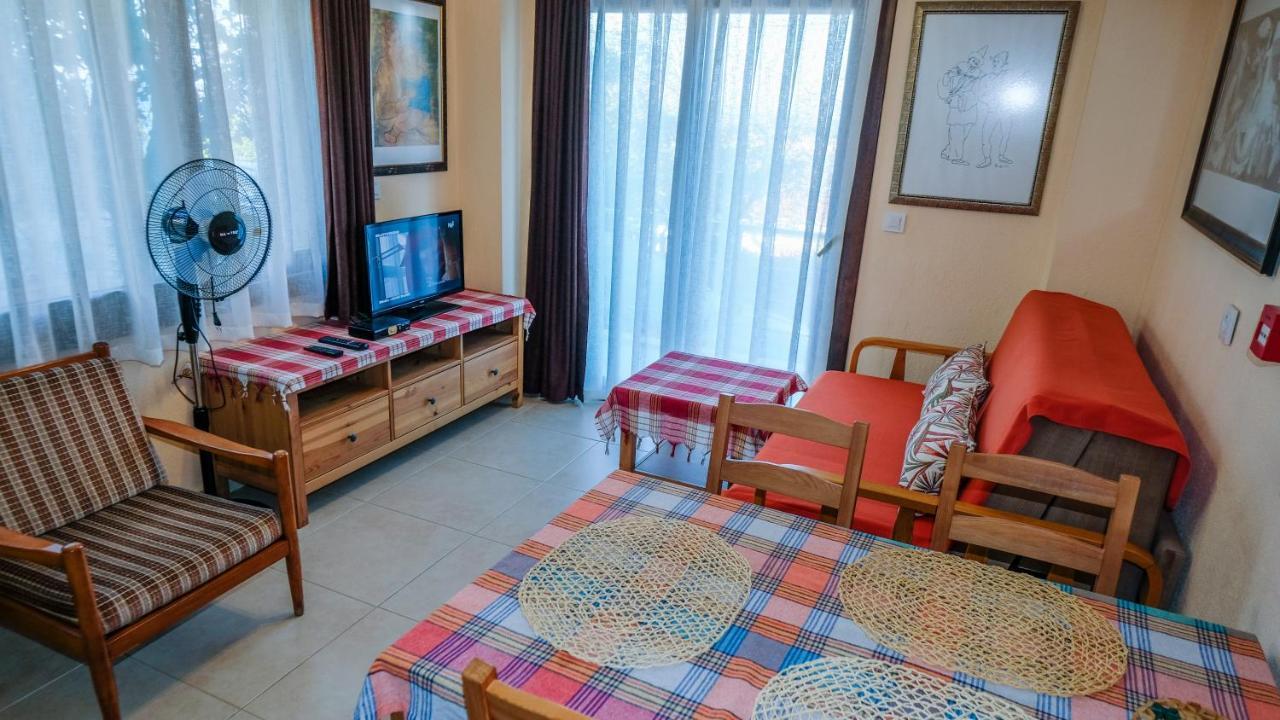 Teras Butik Apart Karaburun  Eksteriør bilde
