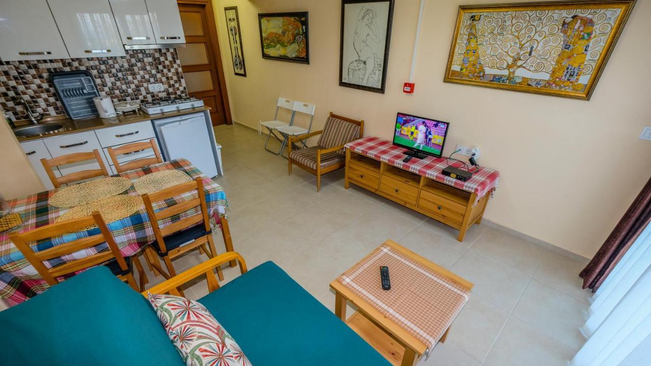 Teras Butik Apart Karaburun  Eksteriør bilde