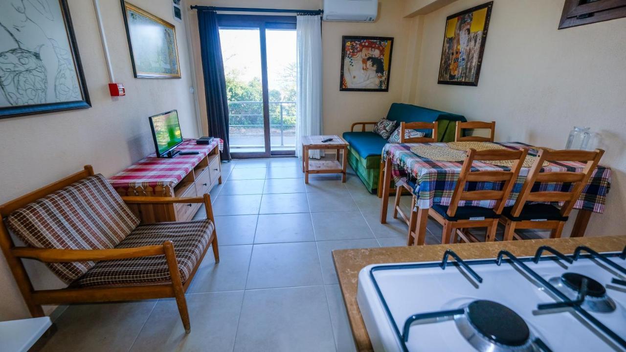 Teras Butik Apart Karaburun  Eksteriør bilde