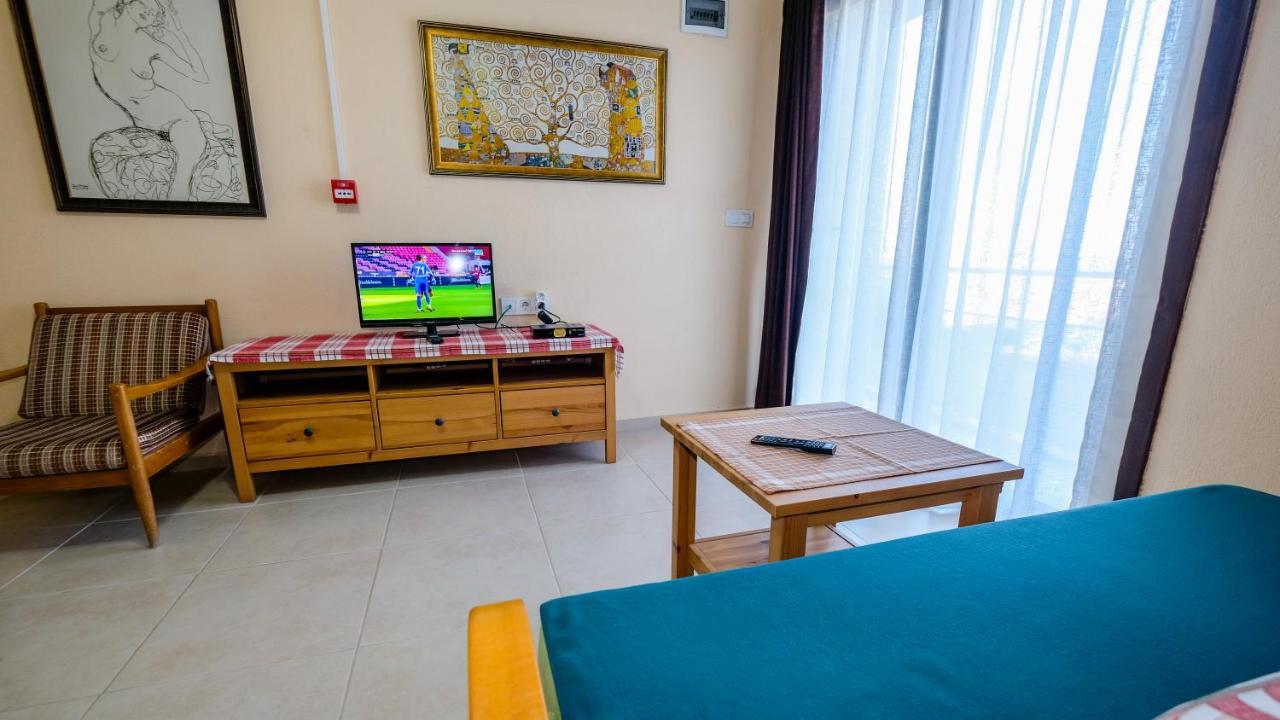 Teras Butik Apart Karaburun  Eksteriør bilde